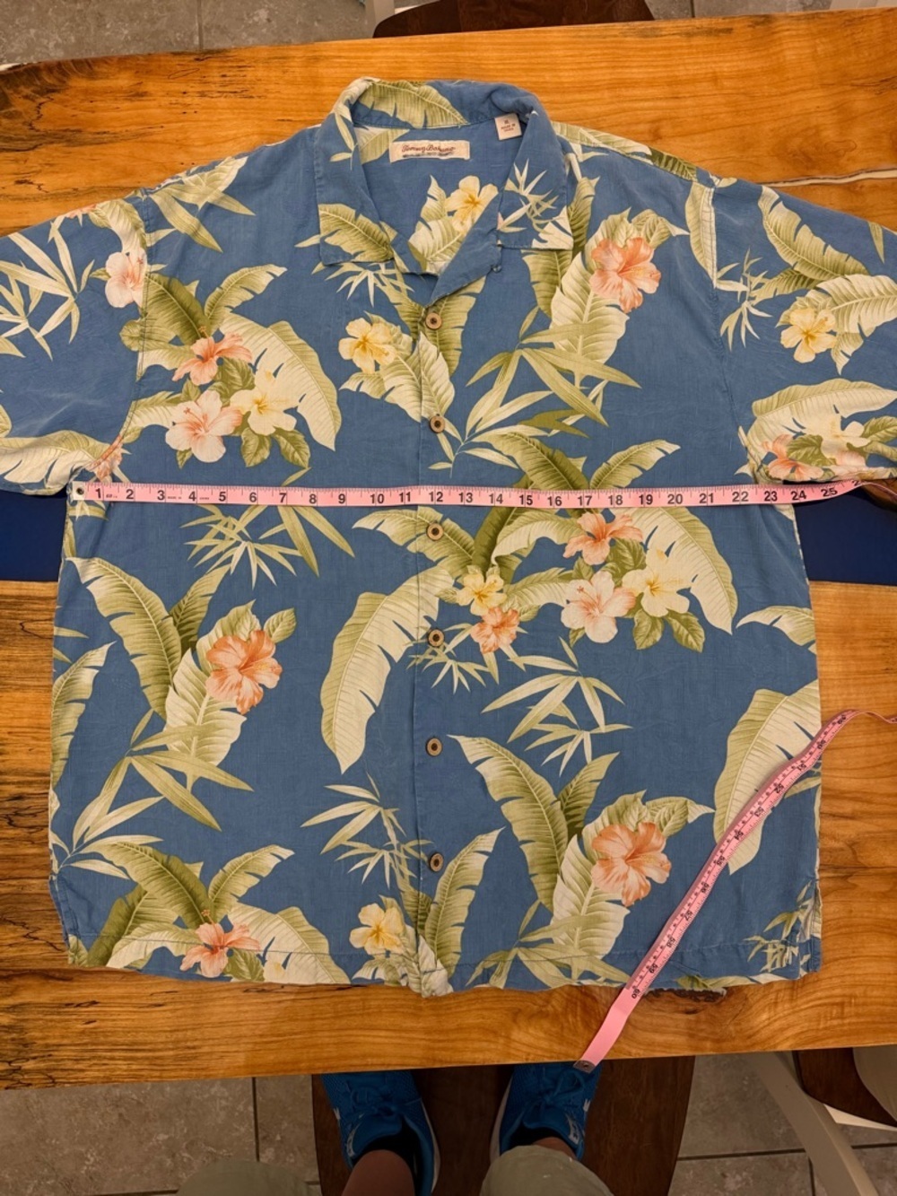 Tommy Bahama Hawaiian Shirt Men’s XL Blue Floral Tropical Camp Button Up - Picture 2 of 7